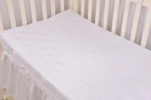 Produse individuale gradinita - Protectie impermeabila matlasata pat 120x200 cm, culoare alb