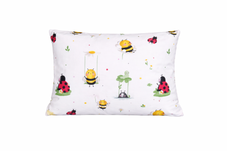 Set 3 huse pernuță 40x28 cm – Model cu rățuște, Curcubee și norișori și Albinuțe și buburuze [1]