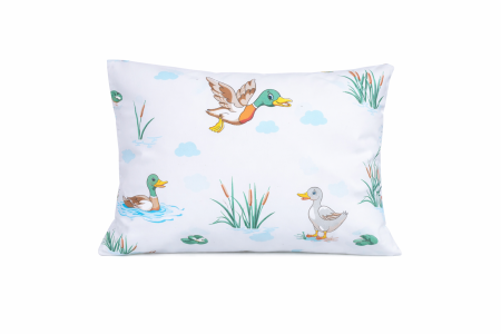 Set 3 huse pernuță 40x28 cm – Model cu rățuște, Curcubee și norișori și Albinuțe și buburuze [2]