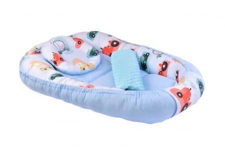 Baby Nest Baieti - Set 3 piese babynest, paturica si pernuta model masinute Paturica Fermecata