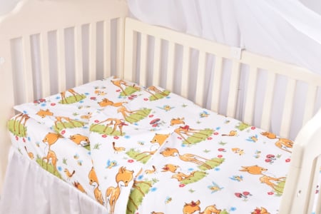 Set complet lenjerie 5 piese pentru patut stivuibil gradinita model caprioare [1]