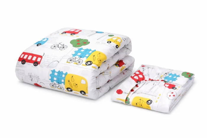 Set complet lenjerie 5 piese pentru patut stivuibil gradinita model masinute colorate [3]