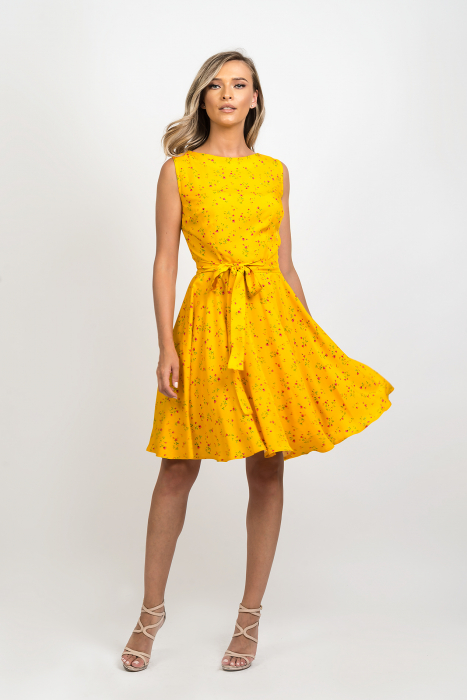 Rochie Sorina clos scurta galbena cu flori fucsia [2]