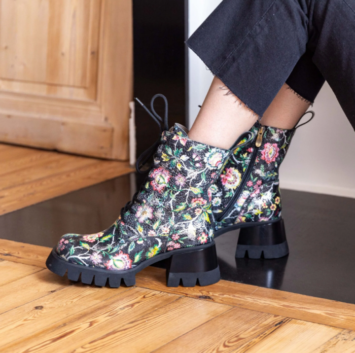 Ghete dama Laura Vita Olphao 01, piele naturala, floral [2]