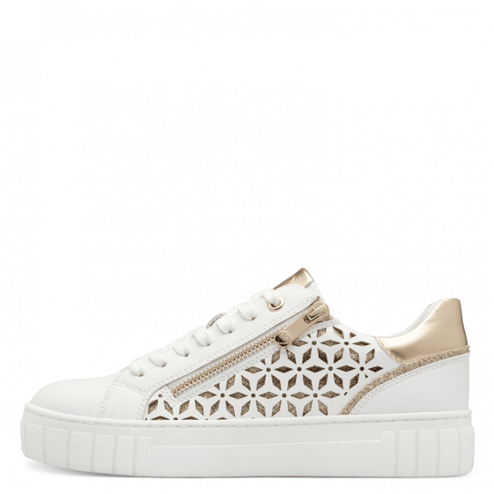 Sneakersi dama Marco Tozzi 2-23701-42, piele ecologica, albi  Specificatii produs:  Exterior: piele ecologica Interior: piele ecologica Brant Soft Foam Branturi detasabile   Modelul Sneakersi dama Marco Tozzi 2-23701-42, piele ecologica, albi poate fi vazut si probat in magazinul Paolo Botticelli din Shopping City Ramnicu Valcea si comandat online pe www.pbotticelli.ro [6]
