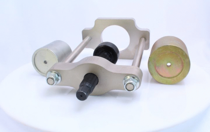 S-XRF18 Presa bucsi spate Ford, Mazda, Volvo [2]