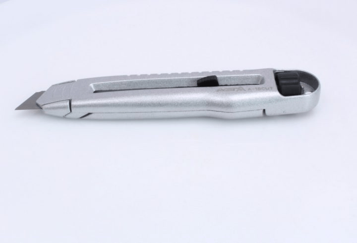 A-18CUT Cutter cu lama retractabila [3]