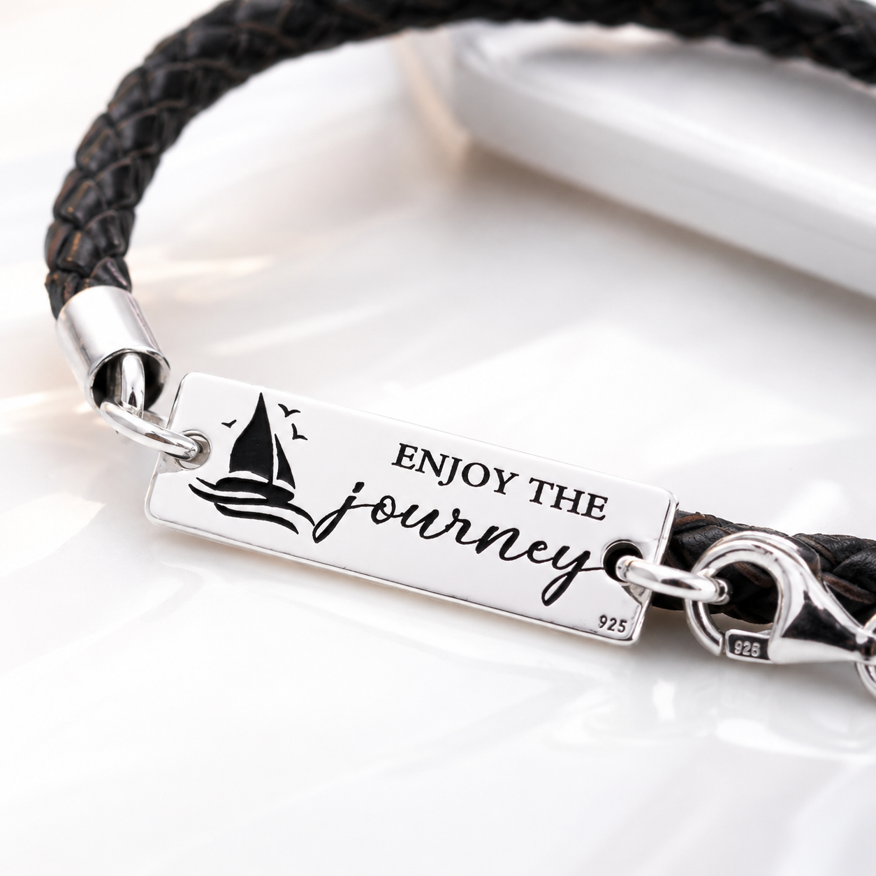Bratara snur piele personalizata pentru adolescenti: Enjoy the Journey [2]