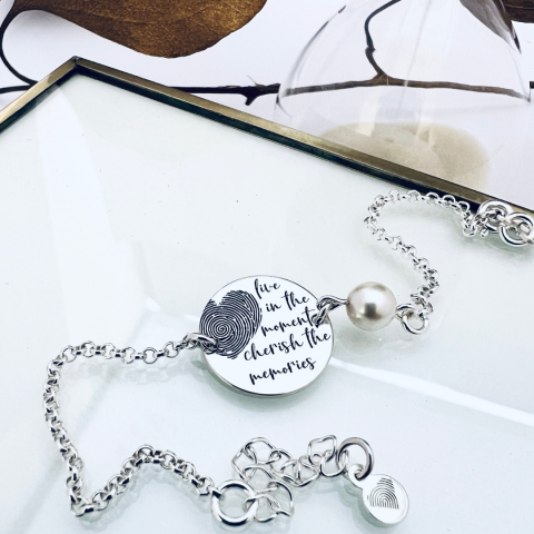 Bratara argint personalizata banut si perla - Live in the Moments [2]