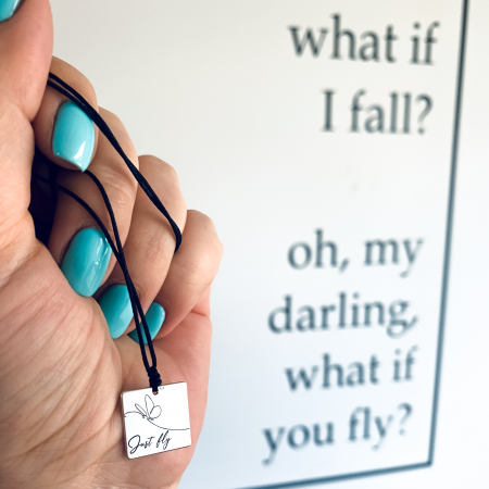 Colier argint personalizat cu mesaj Just Fly