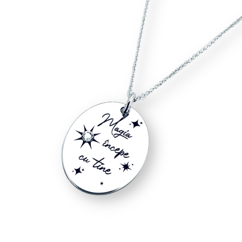 Lantisor cu pandantiv oval personalizat din argint si cristal - Magia incepe cu tine [1]