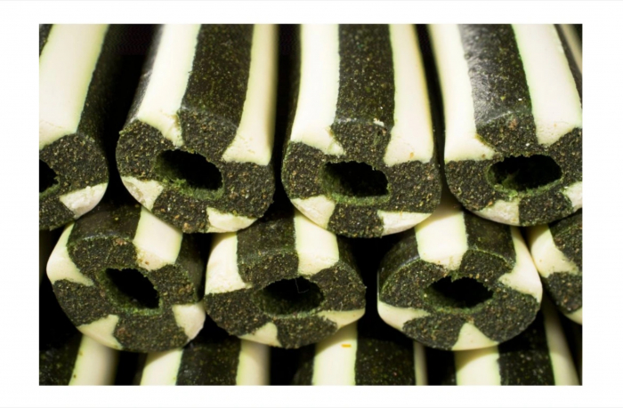 Recompense delicioase pentru caini Bow Wow natural sticks, Menta si Ierburi, 35 buc [2]
