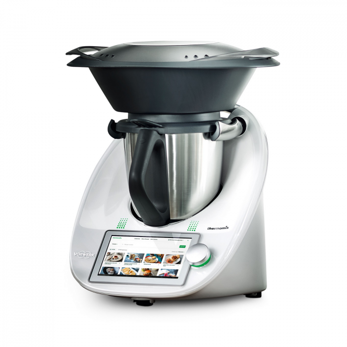 Aparat de gătit Thermomix TM6®, reunește peste 20 de aparate de bucătărie într-unul, cu conectare wirelless la Cookidoo®, Vorwerk, o platformă cu peste 94.000 de reţete testate, în 21 de limbi [3]