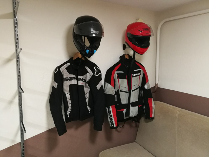 Suport de perete pentru casca moto, atv, bicicleta, snowboard, ski, negru [4]