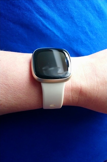 Curea silicon compatibil Fitbit Versa 3 - L, Alb, Quick Release [3]
