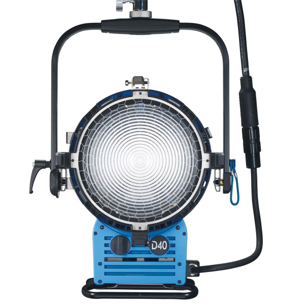 Arri Sursa de iluminare HMI Fresnel True Blue D40 [12]