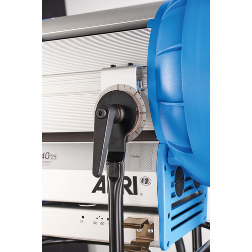 Arri Sursa de iluminare PAR HMI M40/25 4000W/2500W [15]