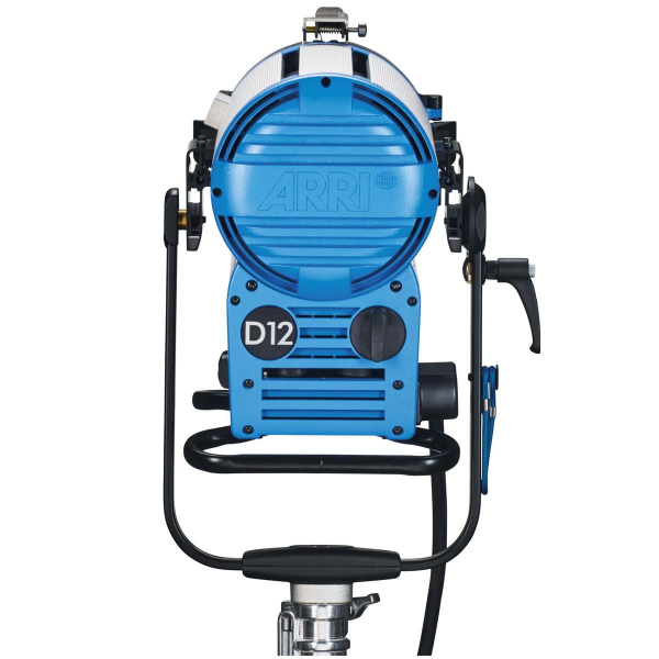 Arri Sursa de iluminare HMI Fresnel True Blue D12 [6]