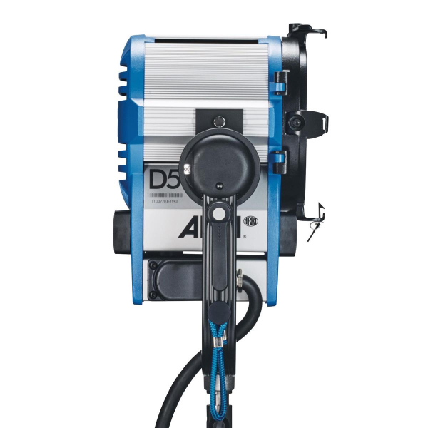 Arri Sursa de iluminare HMI Fresnel True Blue D5 [7]