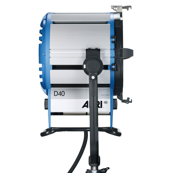 Arri Sursa de iluminare HMI Fresnel True Blue D40 [7]