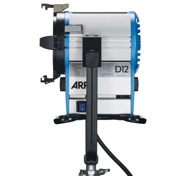 Arri Sursa de iluminare HMI Fresnel True Blue D12 [8]