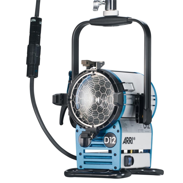 Arri Sursa de iluminare HMI Fresnel True Blue D12 [9]