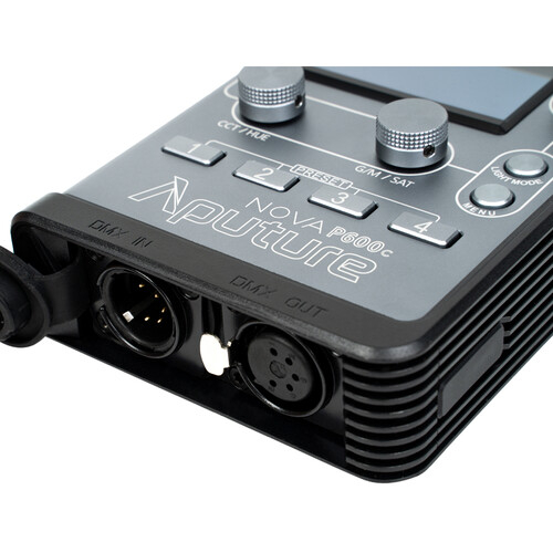 Aputure Nova P600c panou LED RGBWW [8]