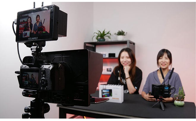 Feelworld TP10 Teleprompter Pliabil pentru Smartphone/Tableta/DSLR [8]