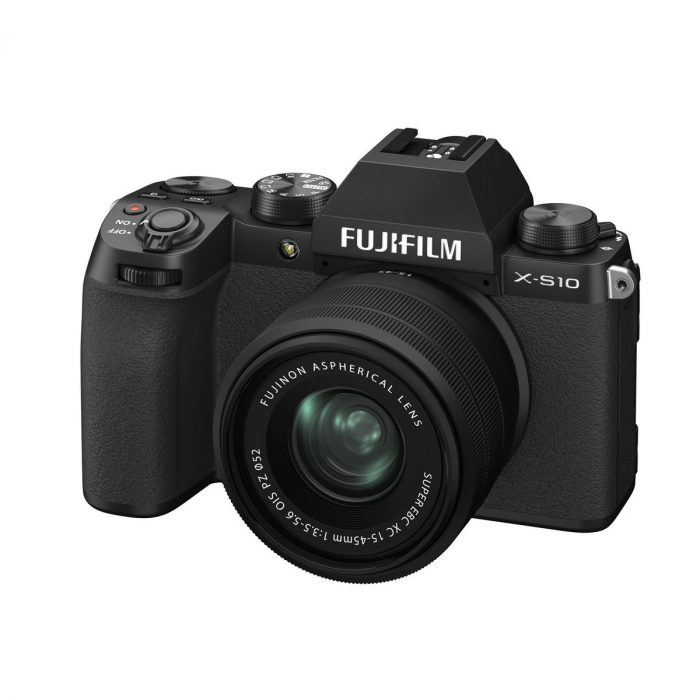 Fujifilm X-S10 cu obiectiv XF 15-45mm [1]