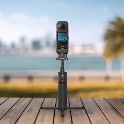 Insta360 Foldable 2-in-1 Selfie Stick cu telecomanda Bluetooth integrata [7]