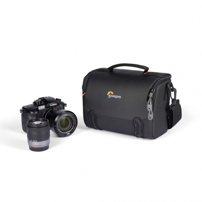 Lowepro Adventura SH 140 III [6]