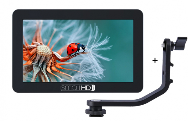 SmallHD Kit Monitor Focus 5 HDMI Touchscreen cu brat de prindere expus in showroom