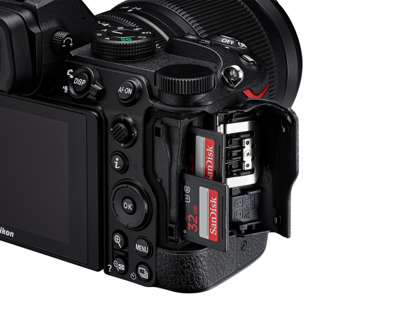 Nikon Z5 Kit 24-50mm  Aparat foto Mirrorless [2]