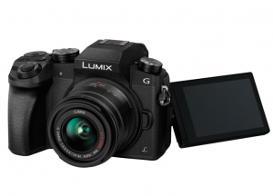 Panasonic Lumix DMC-G7 cu 14-42mm f/3.5-5.6 II MEGA OIS Aparat Foto Mirrorless [1]