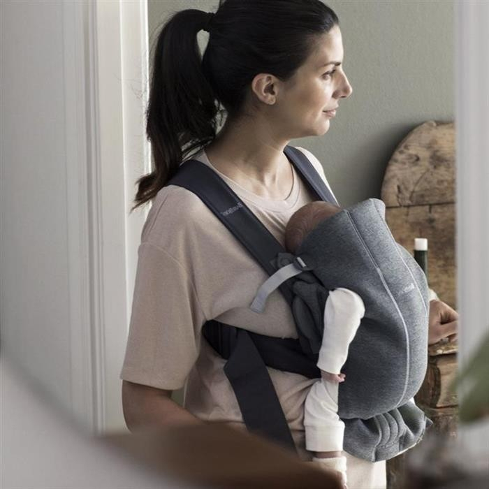 Marsupiu anatomic Mini BabyBjorn, cu pozitii multiple de purtare – Dark Grey, 3D Jersey [3]
