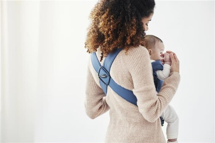 Marsupiu anatomic Mini BabyBjorn, cu pozitii multiple de purtare – Vintage Indigo, Bumbac [5]