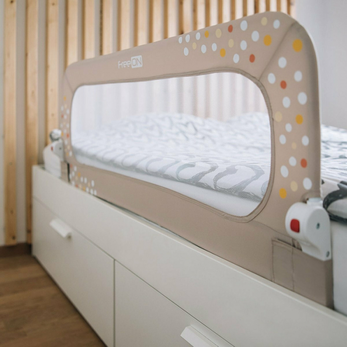 Bariera de protectie pentru pat bebe, Rabatabila, Instalare usoara, Dimensiune 135 x 57 cm, FreeON, Little Dots, Beige [4]