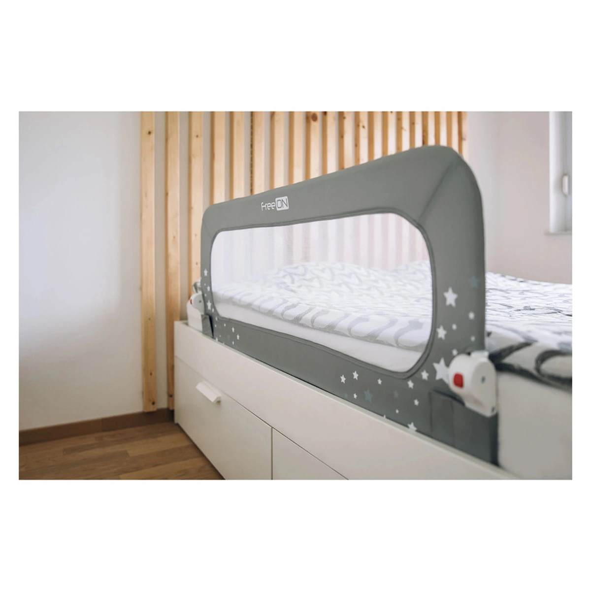 Bariera de protectie pentru pat bebe, Rabatabila, Instalare usoara, Dimensiune 135 x 57 cm, FreeON, Little Stars, Grey [3]