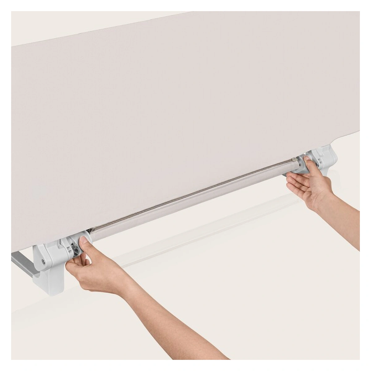 Bariera de protectie pentru pat, Lionelo, Lora XL, Pliabila, 150x46 cm, Bej [17]