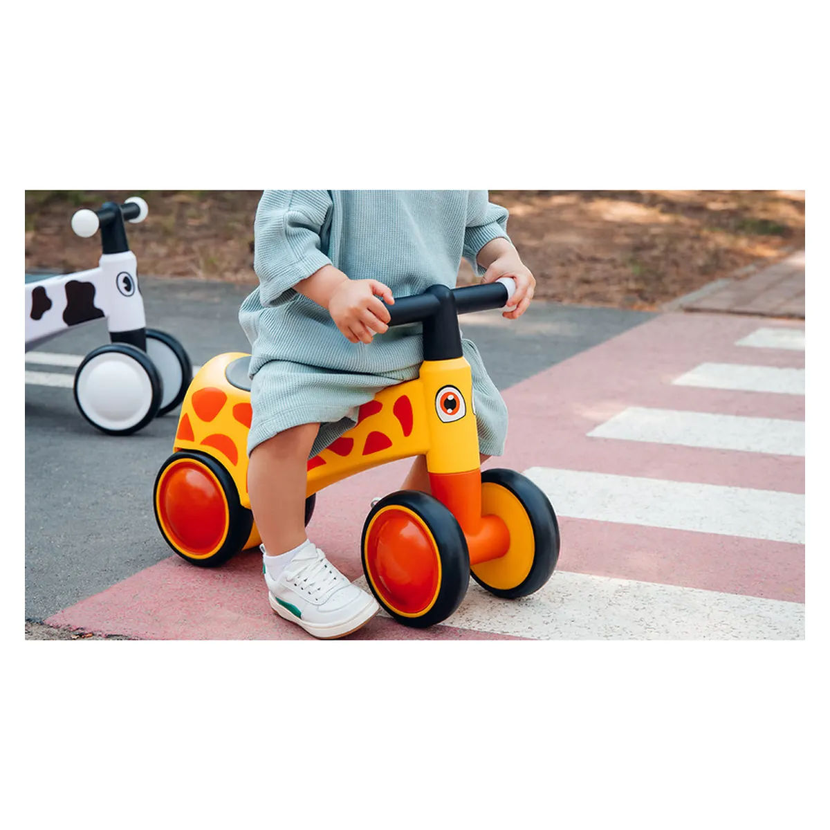 Bicicleta fara pedale, Sammy, Cu 4 roti, Din spuma EVA, Stabila, Manere moi, antiderapante, 12- 36 luni, Greutate maxima suportata 25 kg [22]