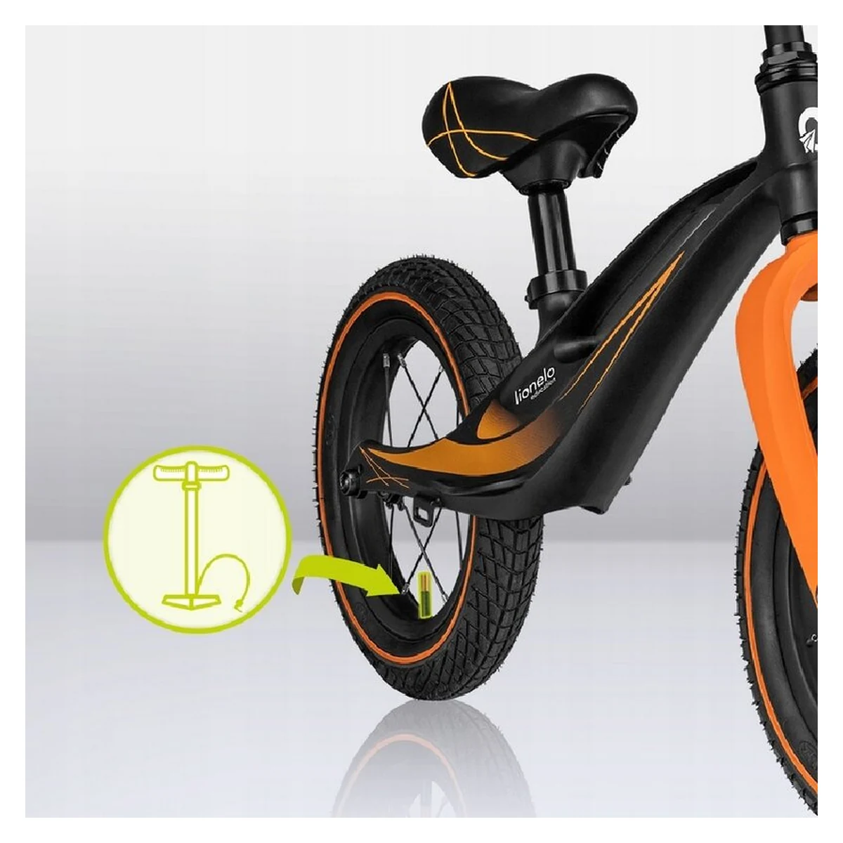 Lionelo - Bicicleta usoara Bart Air, Fara pedale, Cu roti gonflabile, Cu cadru din magneziu, Cu ghidon si sa reglabile, Greutate 3.8 Kg, 12 inch, Conform cu standardul european de securitate EN71, Neg [18]