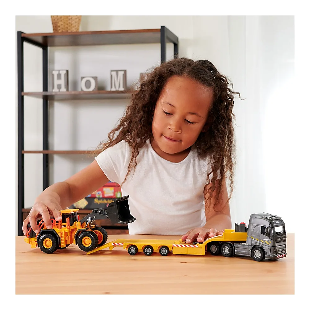 Camion Majorette Volvo cu remorca si buldozer [7]