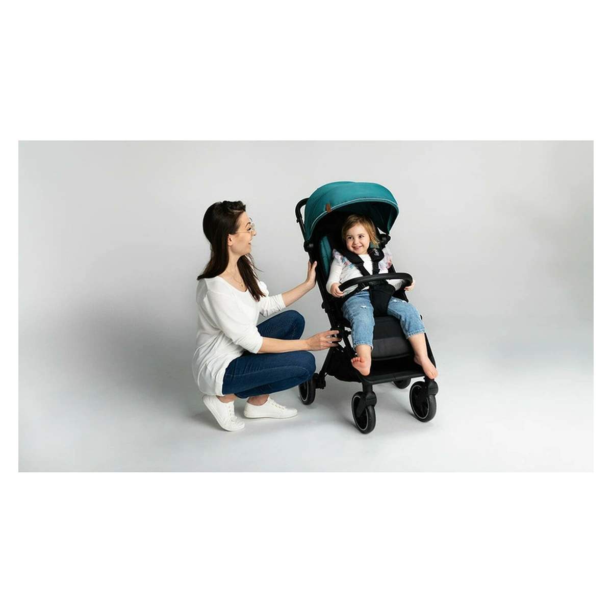 Carucior sport Cloe, 6luni+, Cu accesorii, Cadru din aluminiu, 0-22 kg, Usor, Pliabil cu o singura mana, Ideal pentru toate tipurile de suprafete, Maro [29]