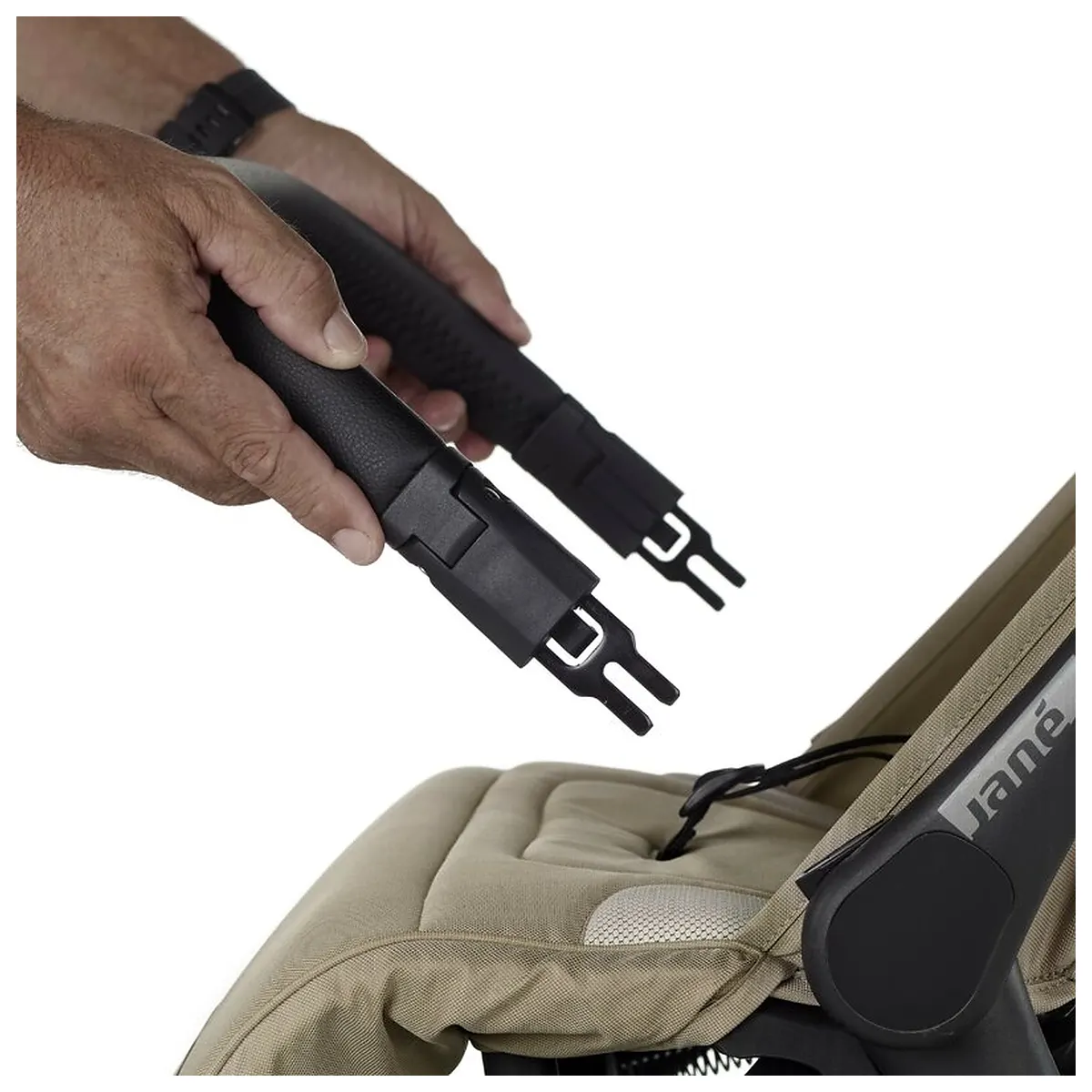 Carucior sport, Jane, Clap, Sistem compact de pliere care permite transportul caruciorului la bordul aeronavei, Cadru [9]