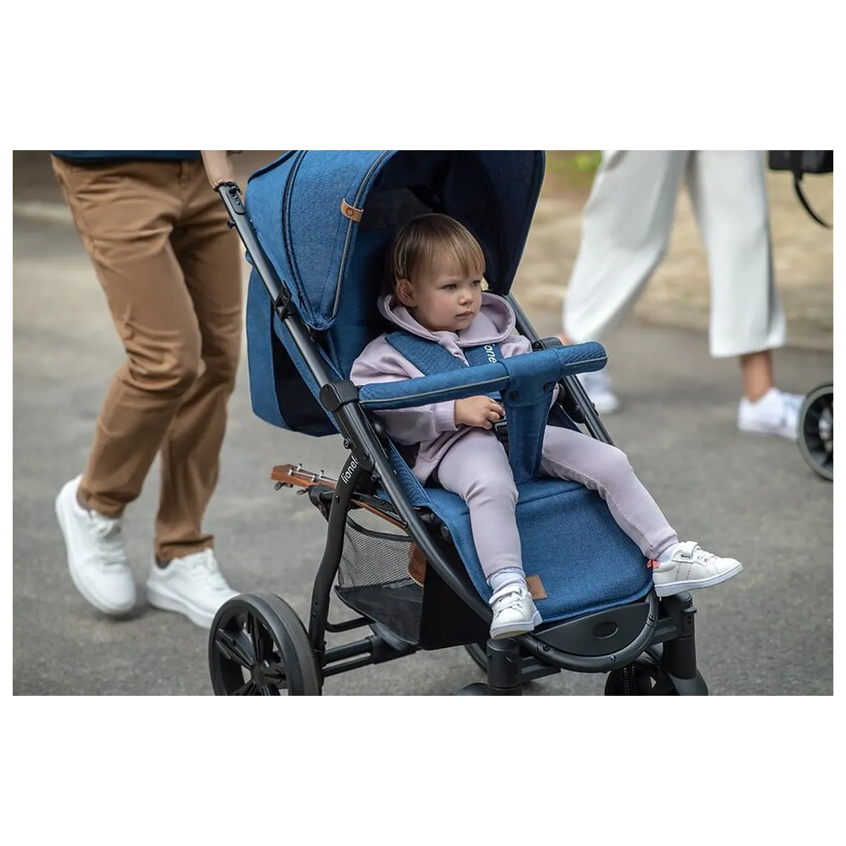 Carucior sport, Lionelo, Annet Plus, De la nastere, Cu accesorii si capotina XXL reglabila, 0 - 22 Kg, Conform cu [21]