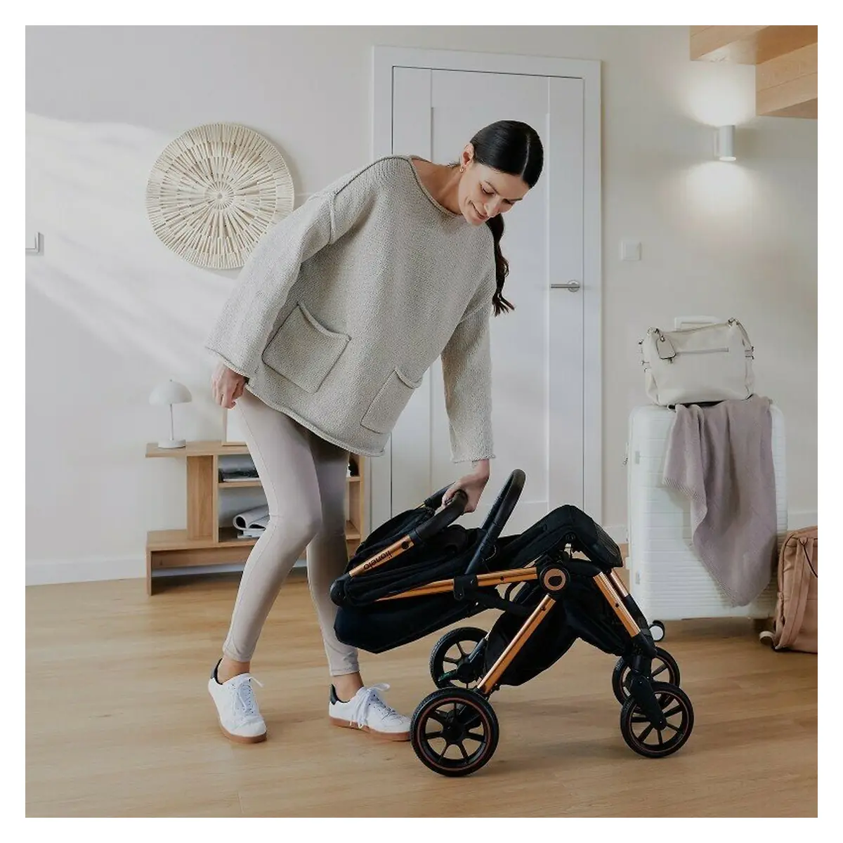 Carucior sport, Lionelo, Cloe, Cu accesorii, Pliere compacta pentru avion, cu o singura mana, 6 luni+, Black Onyx [20]