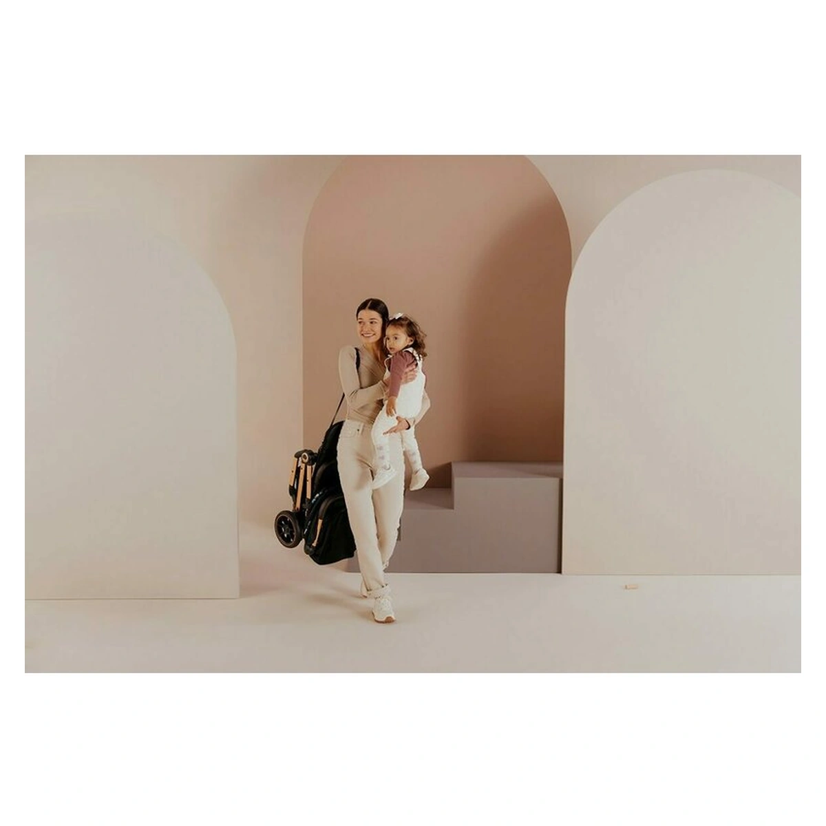 Carucior sport, Lionelo, Cloe, Golden Moments, Editie limitata, Cu accesorii, Pliere compacta pentru avion, 6 luni+, Negru [21]