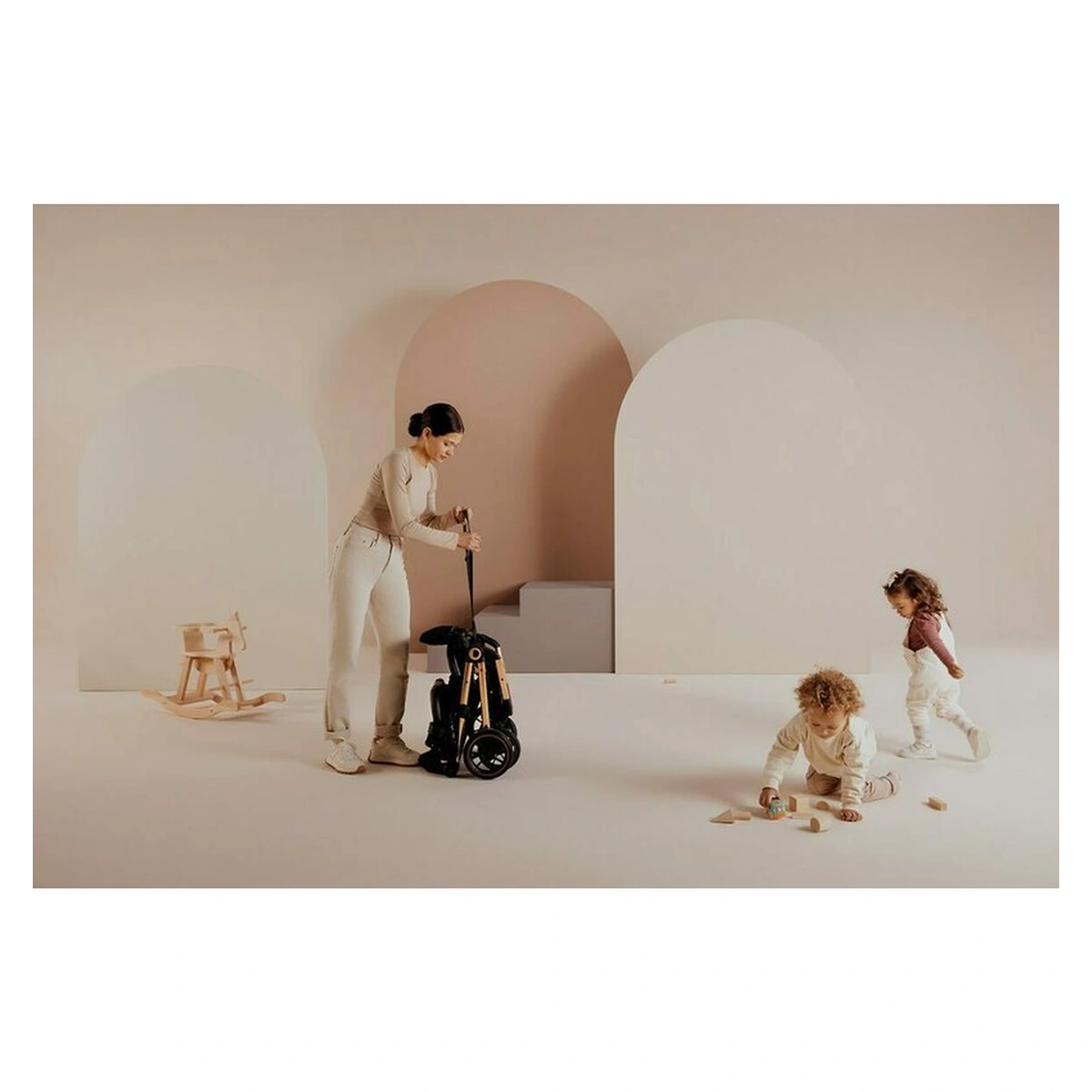 Carucior sport, Lionelo, Cloe, Golden Moments, Editie limitata, Cu accesorii, Pliere compacta pentru avion, 6 luni+, Negru [20]