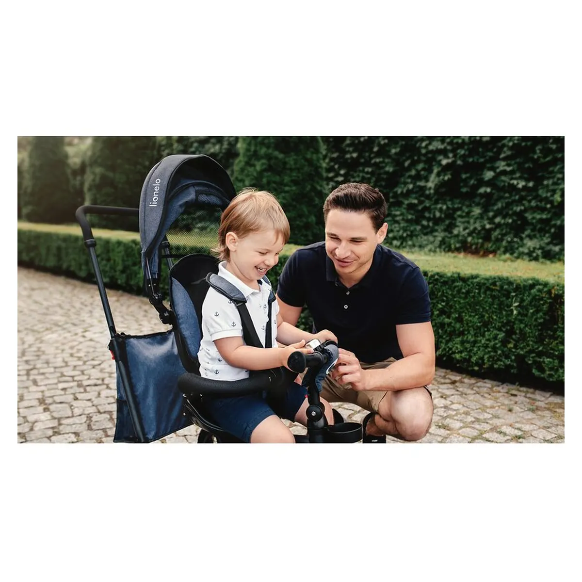 Lionelo - Tricicleta Tris, Mecanism de pedalare libera, Suport picioare, Control al directiei, Scaun reversibil, Rotire 360 grade, Pliabila, Conform cu standardul europeane de securitate EN71, Roz/Gri [33]