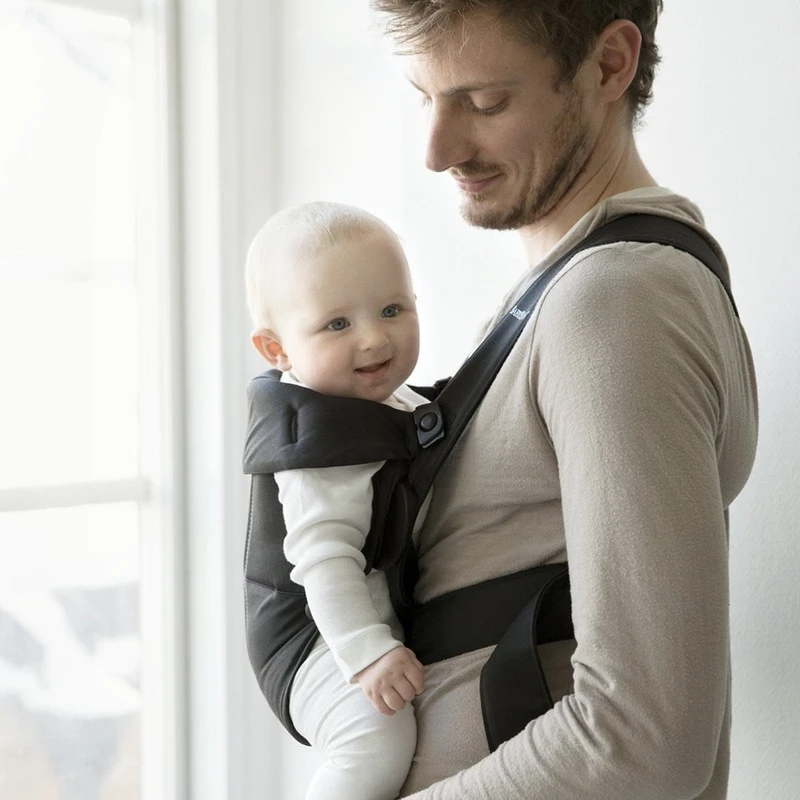Marsupiu anatomic Mini BabyBjorn, cu pozitii multiple de purtare – Black, Bumbac [4]